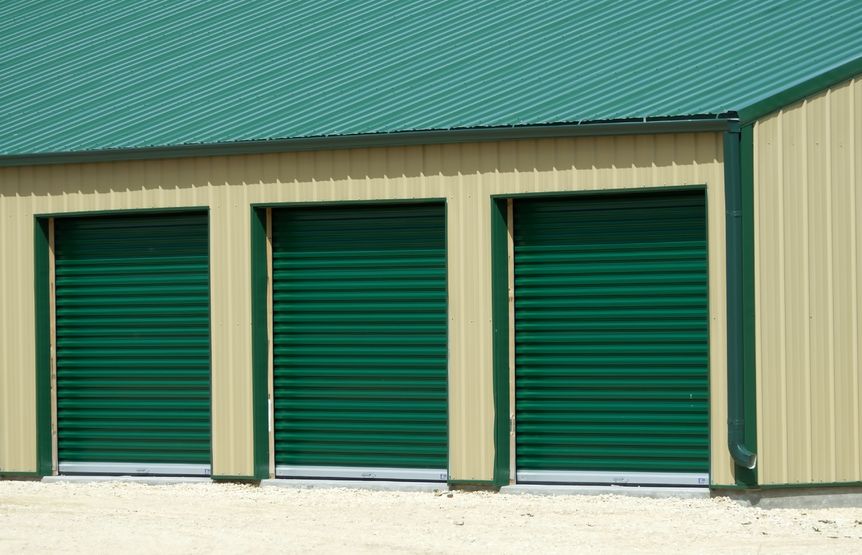 4 Issues That Would Require Help From A Company That Provides 24/7 Garage Door Repairs In Chicago